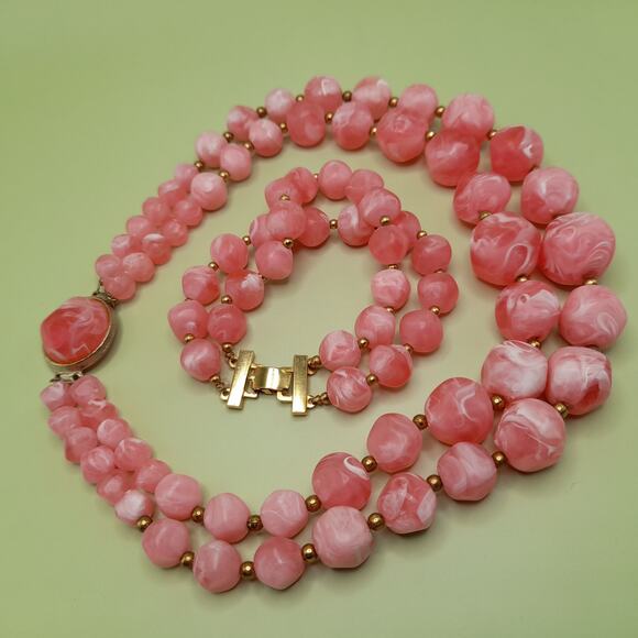 Vintage Pink Marbled Lucite Necklace Bracelet Set, 1950s, 16 Inch - Picture 9 of 12